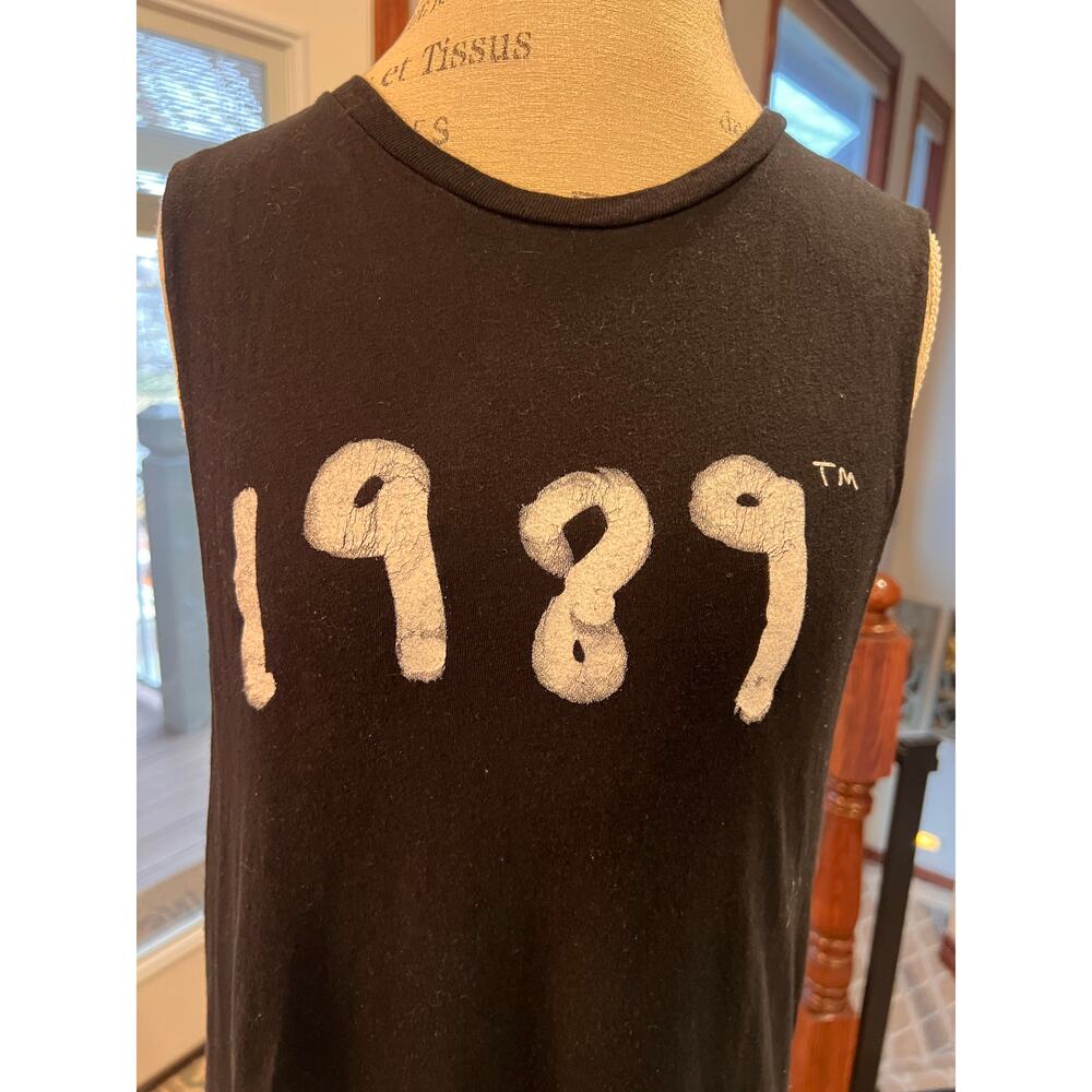 TAYLOR SWIFT OFFICIAL AUTHENTIC 1989 TOUR TANK TOP SHIRT BLACK  SIZE MED EUC - Picture 2 of 5